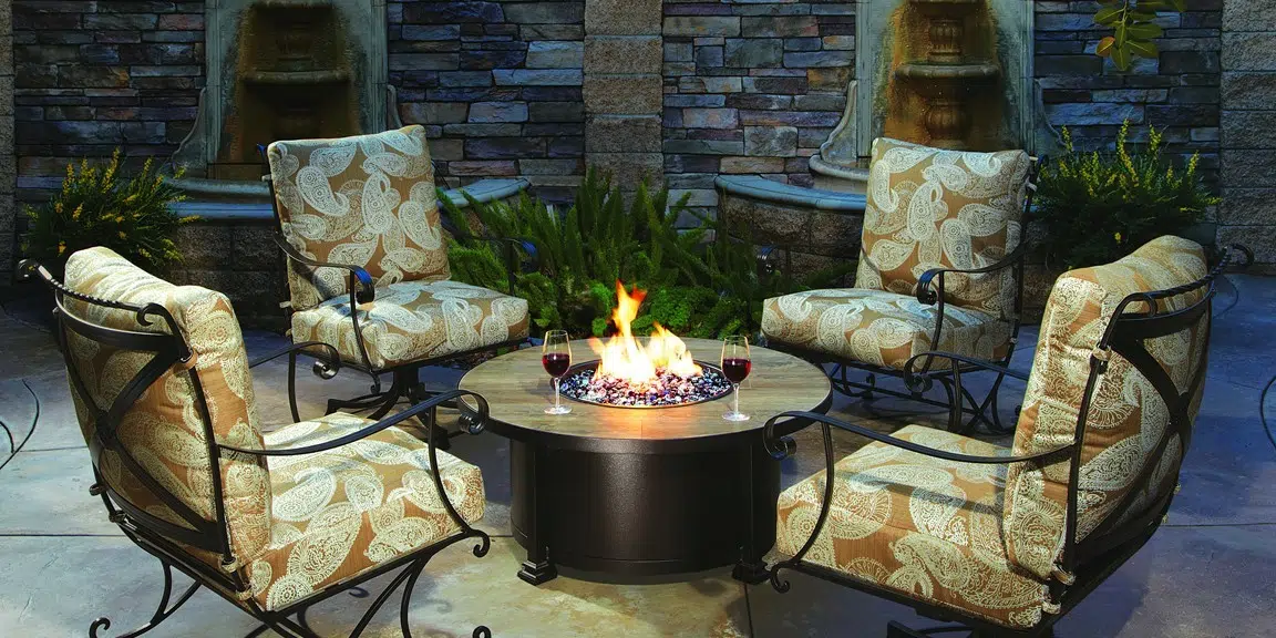 fire pit with seating arrangement