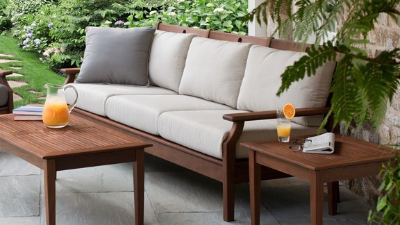 outdoor sofa - Hausers Patio