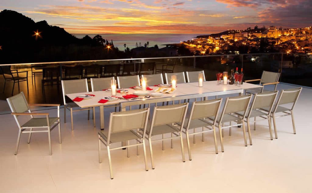 Barlow Tyrie dining table and chairs - Hausers Patio