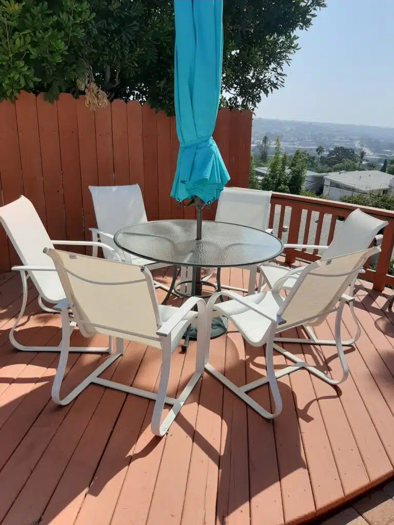 outdoor table and chairs with umbrella